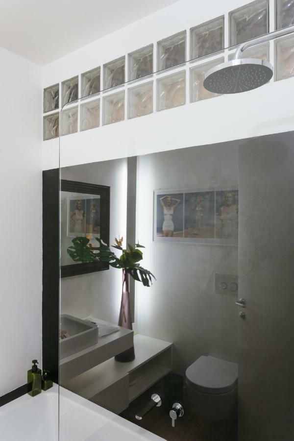Vivere Milano Isola Luaran gambar