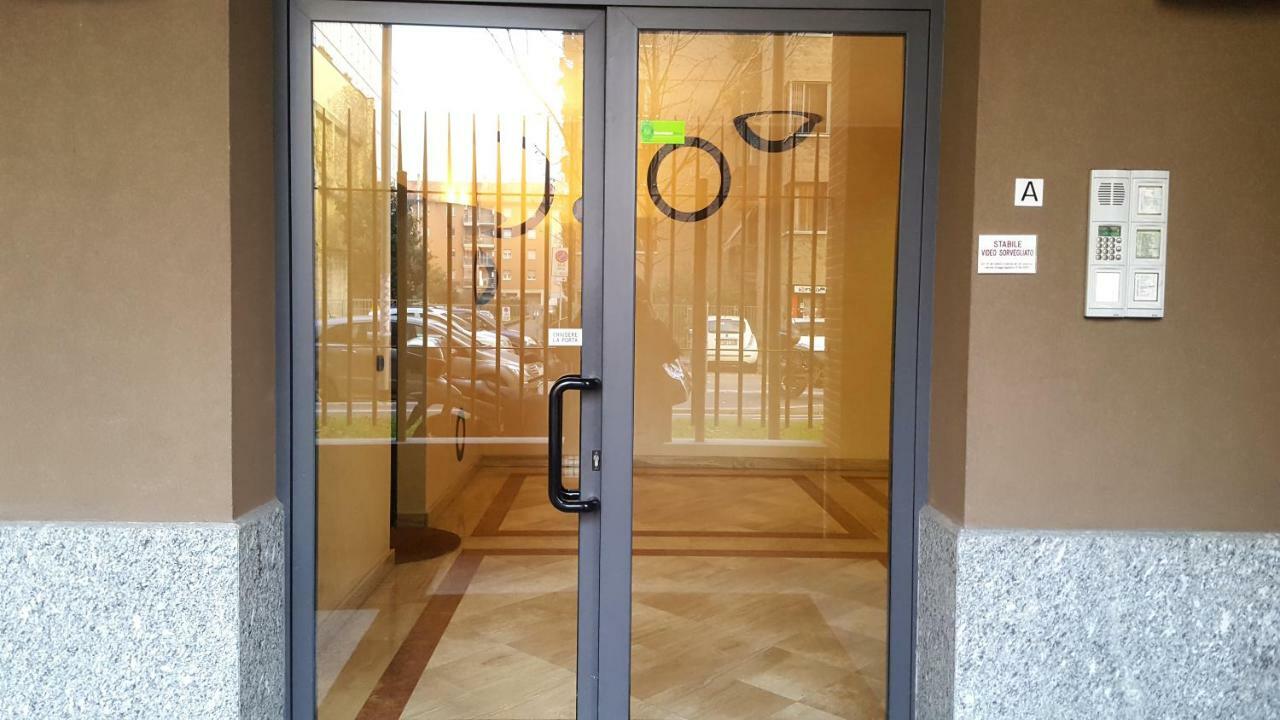 Vivere Milano Isola Luaran gambar